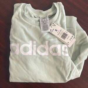 Women’s small sweatshirt, mint green.